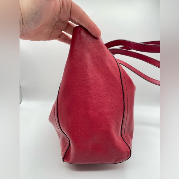 Fossil Emma Red Leather Tote Bag Shoulder Handbag, 17”X11” - Picture 4 of 14